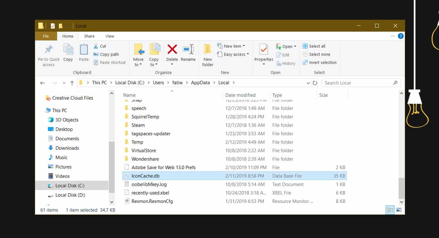 How to fix black background on folders on Windows 10
