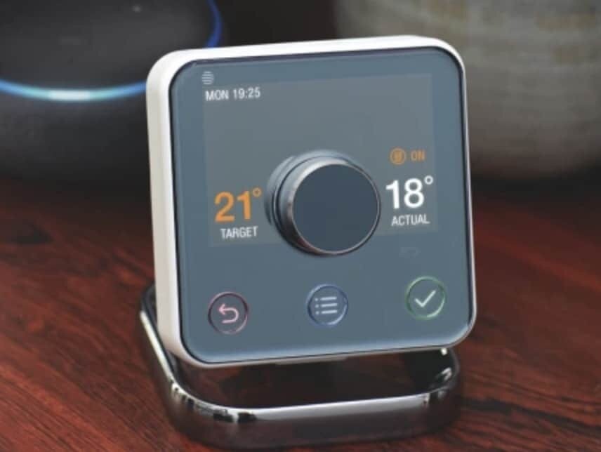Hive Thermostat vs Nest vs Honeywell (Buyers Guide) Addictive Tips 2022