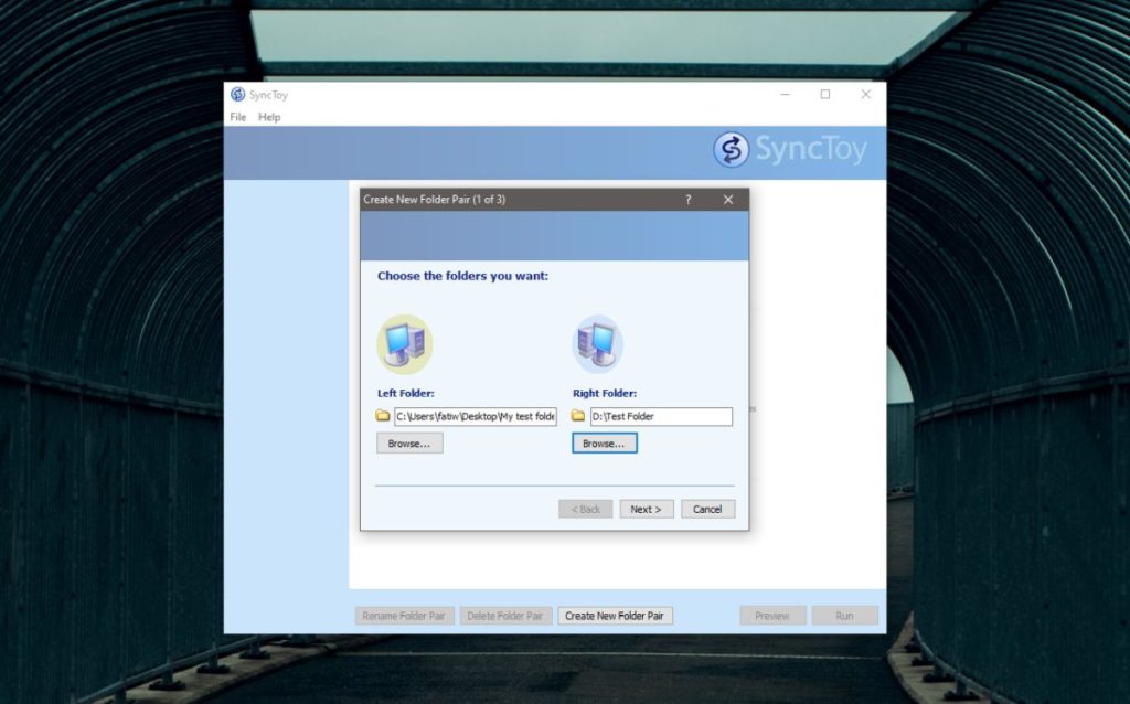how to sync two folders in windows 10