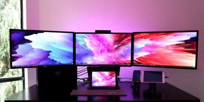 3 monitor setup