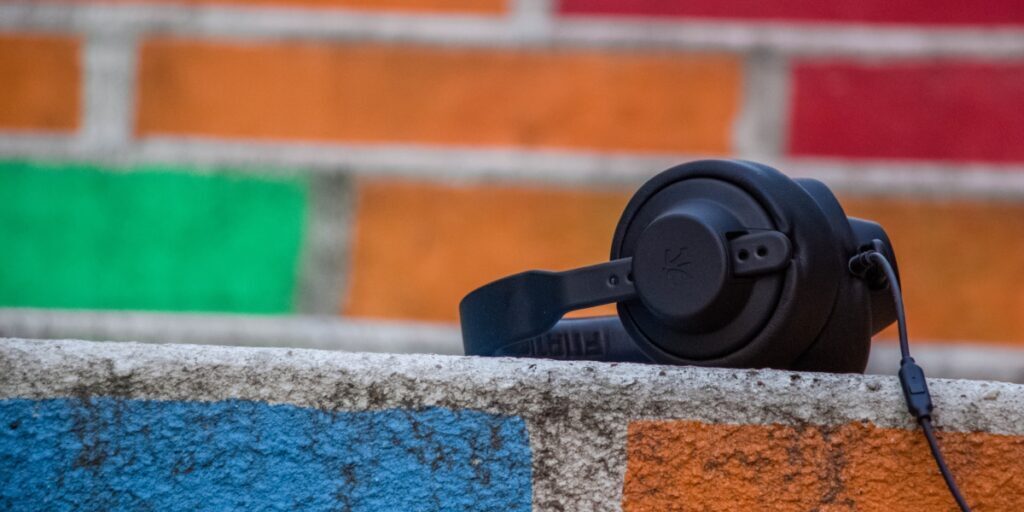 No Audio Output Device Is Installed? FIX Windows 10 Can’t Find Audio