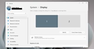 multiple monitors on Windows 11